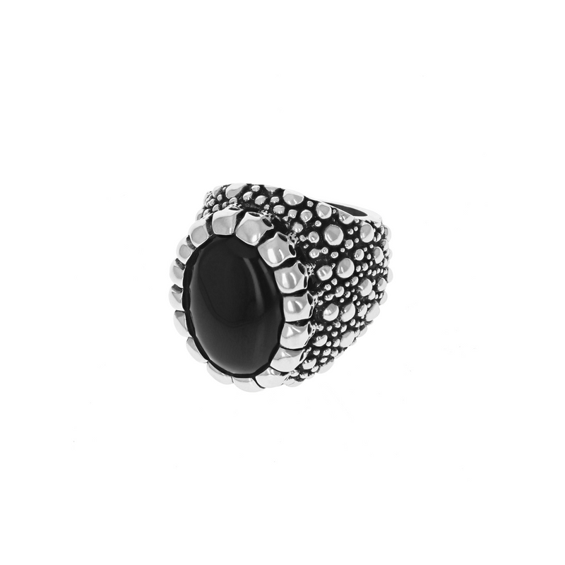 Stingray Texture Ring with Onyx Cabochon in Skull Bezel