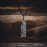 B02 Vine Knife Pendant