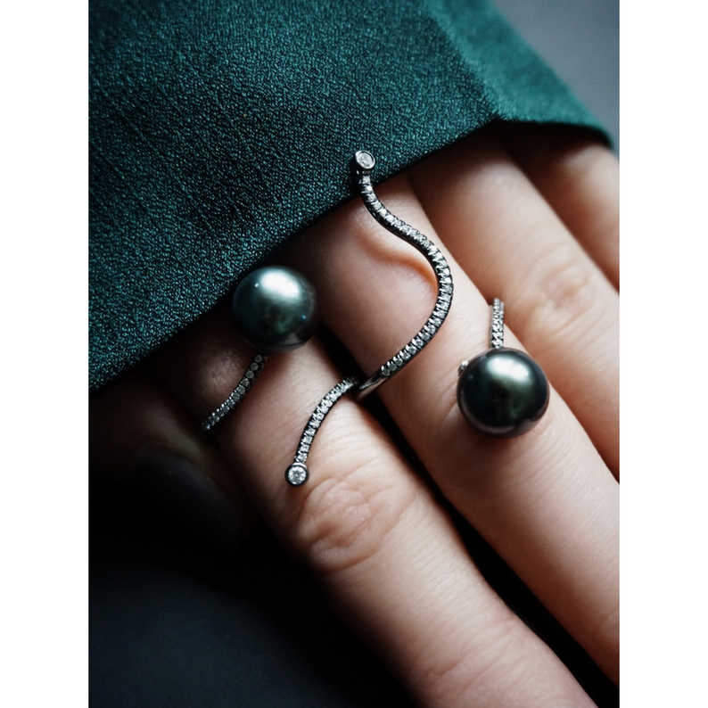 Tahiti Pearl and Gold Ring with Diamonds