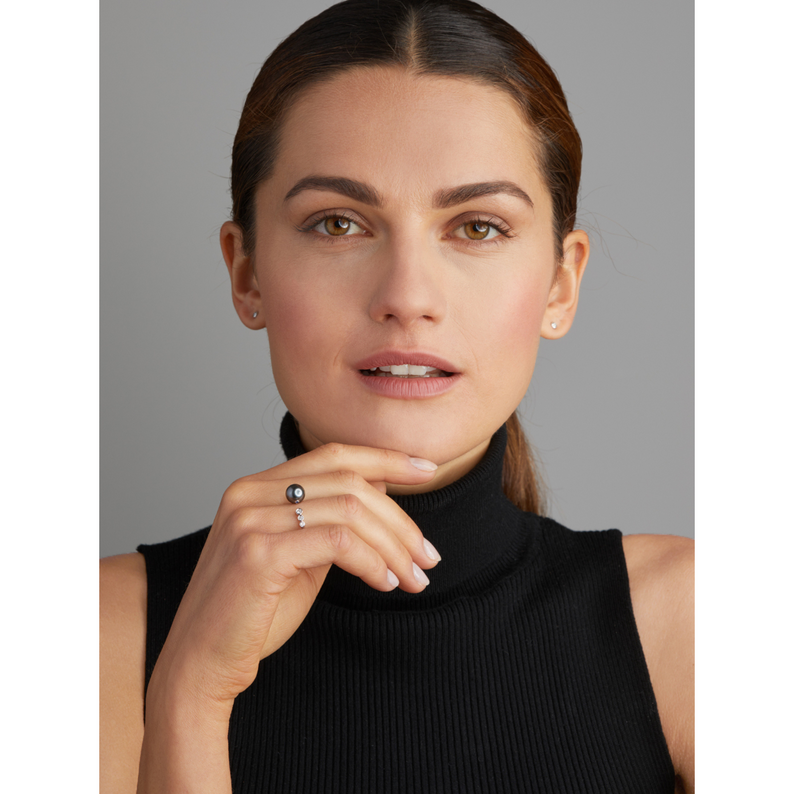 Tahiti Pearl and Gold Ring with Diamonds