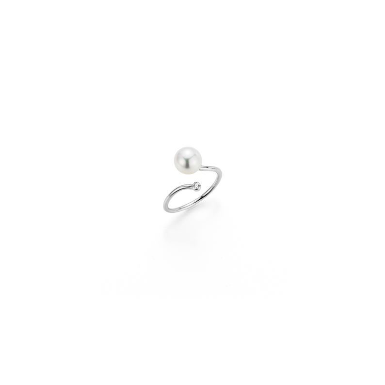 Akoya Pearl and Gold Ring with Diamonds