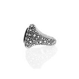 Small Stingray Texture Ring With Skull Bezel